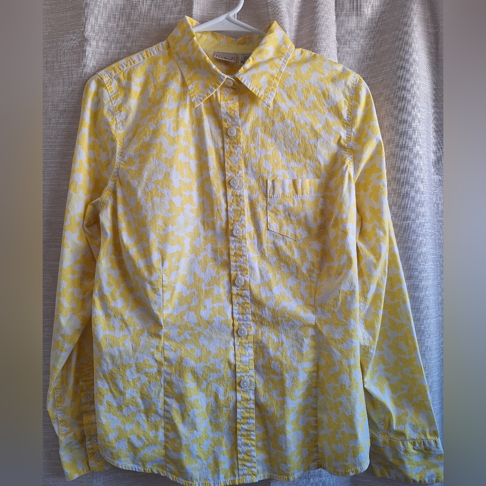 L.L. Bean Butterfly Button Down Long Sleeve Blouse – Size M